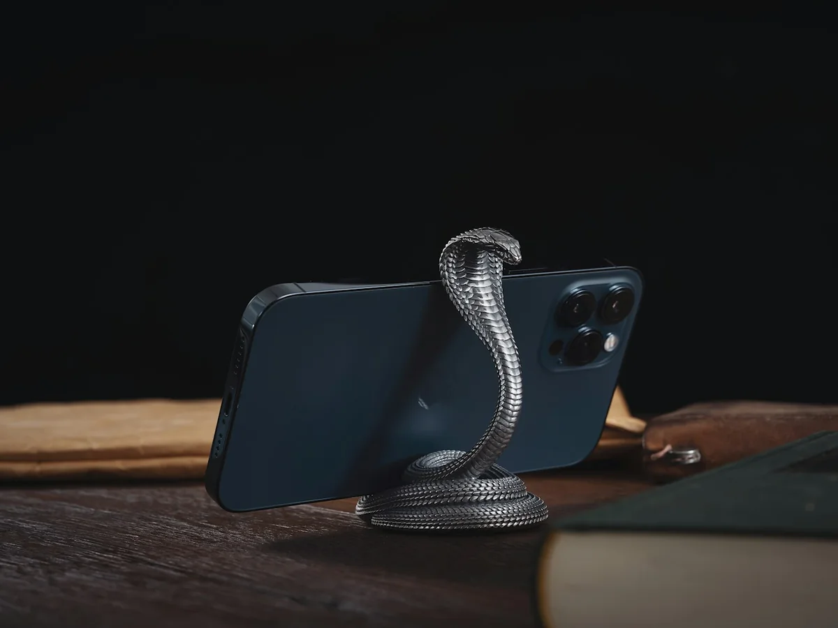 Representative electronics and mobile accessories photography for the fictional product Magnetic Phone Stand