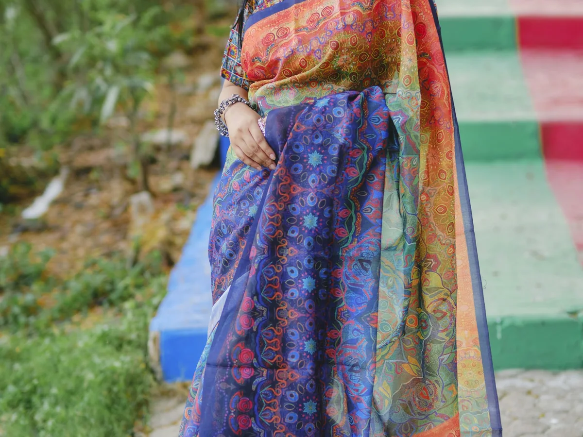 Representative handloom saree store photography for the fictional product Maheshwari Handloom Saree